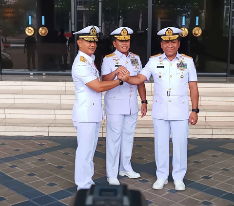 Ali menjelaskan, penunjukan Wakasal yang baru ini berdasarkan pengalaman, pendidikan atau latar belakangnya selama di matra angkatan laut.<br>