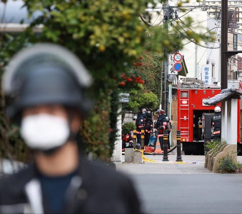 FOTO: Mencekamnya Aksi Penyanderaan di Kantor Pos Jepang, Ratusan Polisi Dikerahkan ke Lokasi