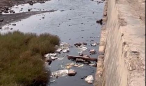 Sebelumnya, beredar video dengan narasi tembok tanggul Giant Sea Wall Jakarta mengalami kebocoran. Video diunggah ke media sosial oleh akun Instagram @Jerhemynemo. Video juga ia bagikan di akun TikTok.<br>