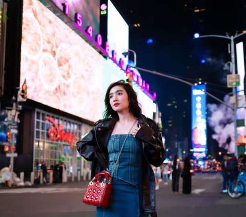 10  Potret Cantik Febby Rastanty Jalan-jalan di New York, Tampil dengan Rambut Baru Bikin Salfok