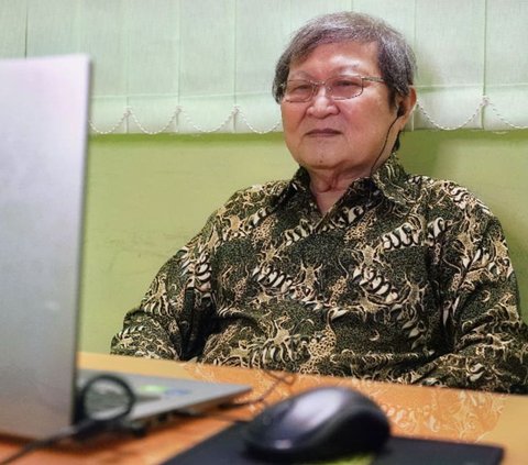 Kisah Lie Agustinus, Dokter Keturunan China Ikhlas Mengabdi Demi Warga Papua di Tengah Hutan Belantara