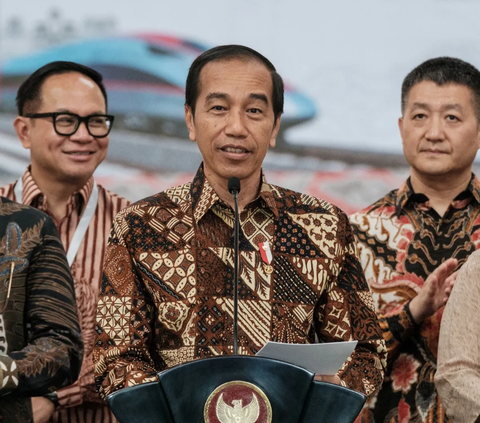 Jokowi Dibisiki Pakar: Pak Hati-Hati, Data Digital Tentukan Hasil Pilpres 2029
