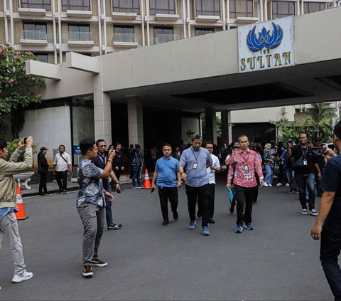 FOTO: Penampakan Spanduk Pemberitahuan Tanah dan Aset Negara yang Dipasang Pengelola GBK Membentang di Hotel Sultan Senayan