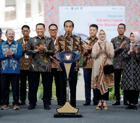 Jokowi Bangga Indonesia Bakal Punya Peta Jalan Digital, Tapi Terkendala Proyek BTS 4G Kominfo