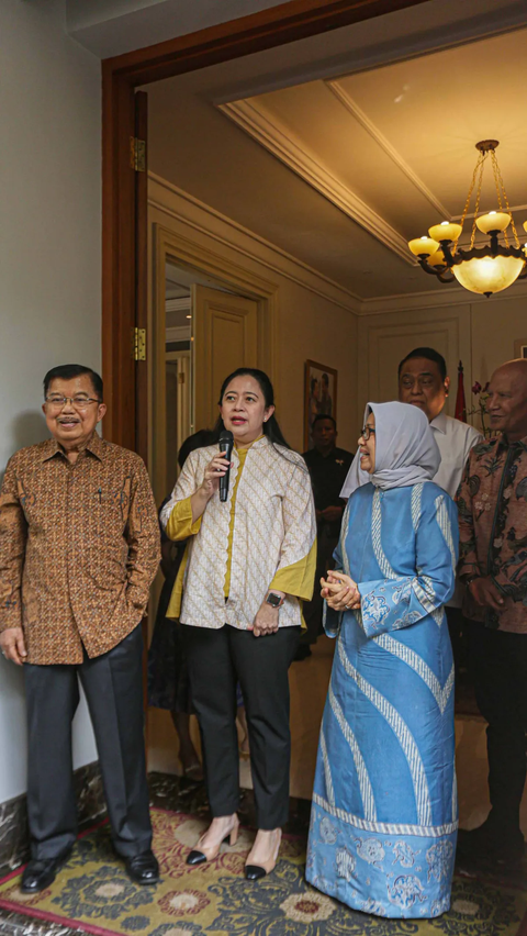 FOTO: Momen Puan Maharani Sambangi Kediaman JK, Santap Coto Makassar hingga Bahas Pilpres 2024