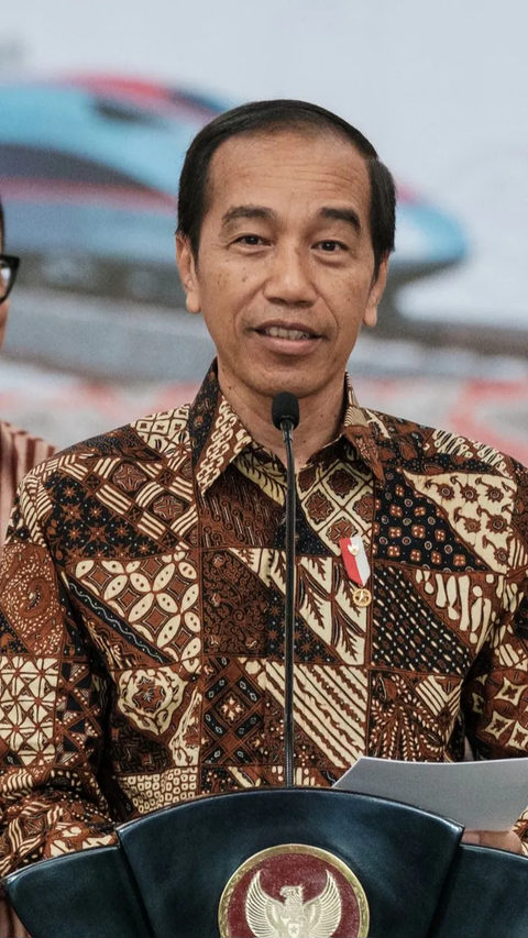 Tawa Jokowi Respons Kabar Mentan Syahrul Yasin Limpo Hilang di Eropa