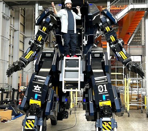 Giant Robot Appearance Resembling Gundam that Can Move at 10 Km per Hour, Sold for Rp46.8 Billion