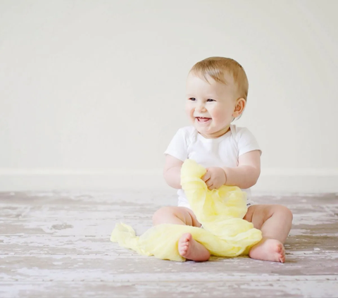 Tahapan Perkembangan Gigi pada Bayi dan Cara Merawatnya, Perlu Diketahui oleh Orangtua