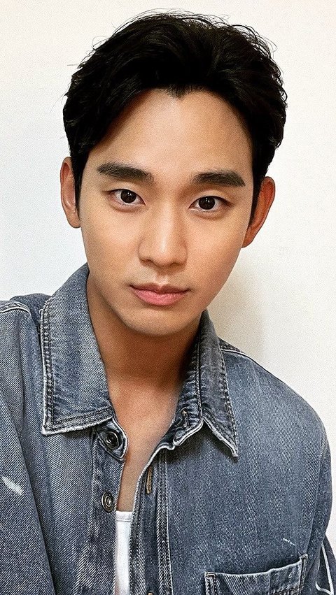 7. Kim Soo Hyun - Uyun<br>