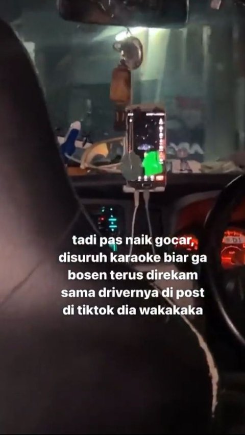 Viral Driver Taksi Online Sediakan Fasilitas Karaoke untuk Penumpang, Seru Banget