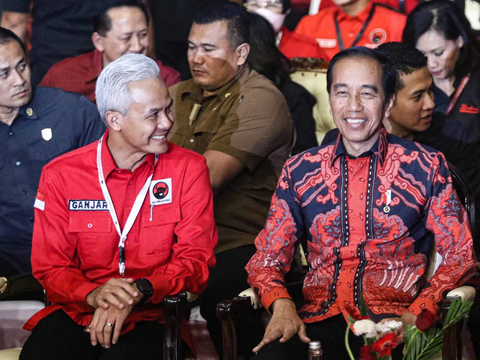 Analisis: Jokowi Lebih Percaya pada Ganjar Ketimbang Prabowo