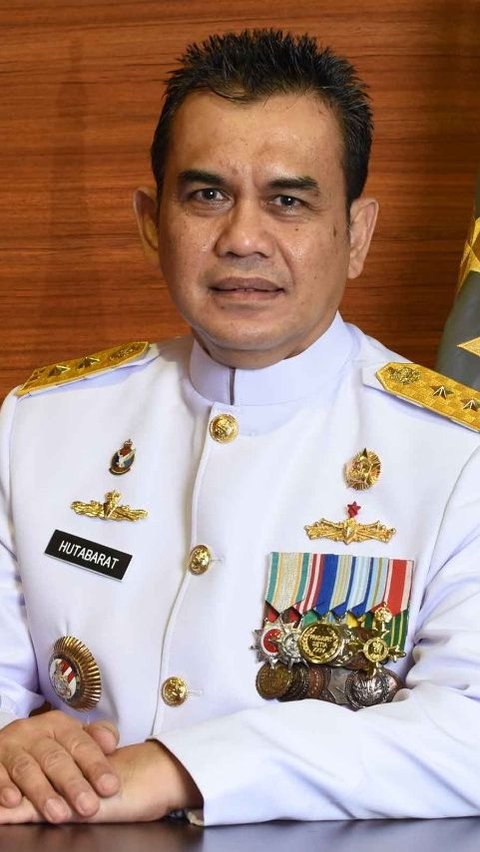 Dijuluki Sang Penjaga Laut Indonesia, Ini Sosok Laksamana Muda TNI TSNB Hutabarat<br>
