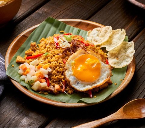 Nasi goreng menjadi makanan khas Nusantara yang kini telah mendunia.