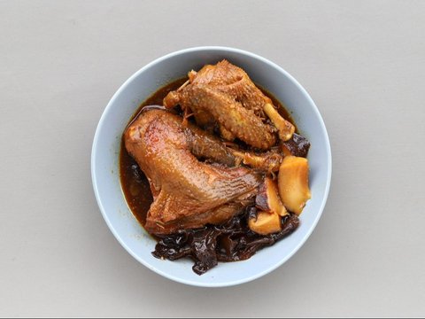 Fun Fact Ayam Kecap yang Selalu Hadir dalam Hajatan Orang Indonesia, Sudah Tahu Apa Saja?