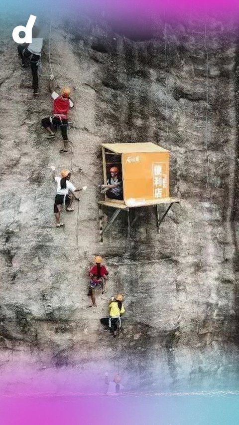 Stuck on the Cliff! This Chinese Stall is Indeed a Bit Different