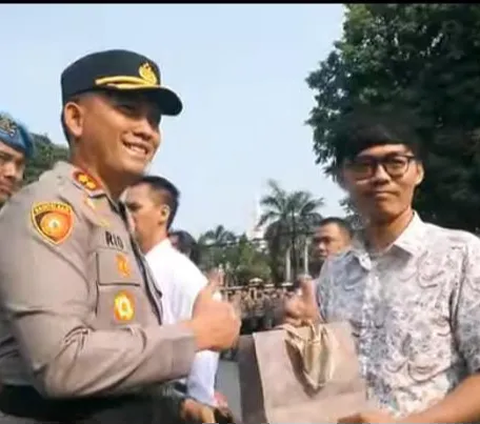 Salut! Pria di Bogor Gagalkan Curanmor dan Tangkap Sendiri Pelaku, Perwira Polisi sampai Hadiahi Umrah