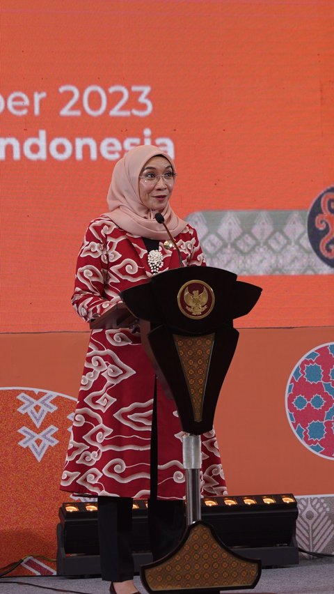 National Batik Day 2023, Wury Ma'ruf Amin: Batik Can Go Global, But Still Belongs to Indonesia.