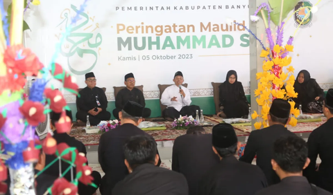 “Peringatan maulid Nabi Muhammad SAW adalah salah satu bentuk penghormatan dan penghargaan kita kepada beliau.