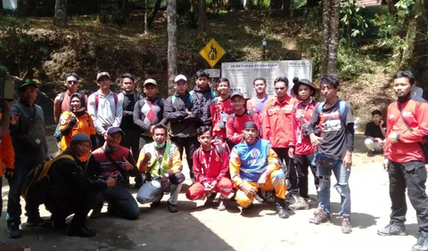 Kopral Bagyo Ikut Padamkan Kebakaran