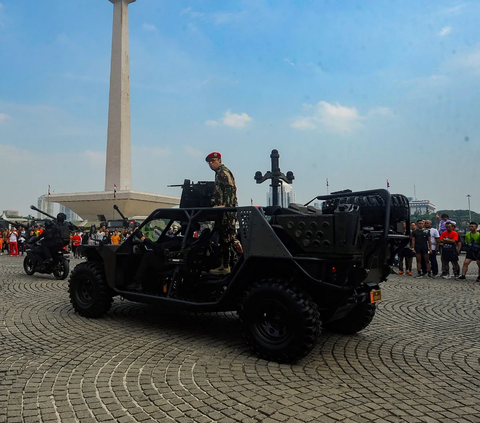 Mengingat ada cukup banyak sekolah perwira TNI AD, maka muncul gagasan dari pimpinan TNI AD untuk mendirikan suatu Akademi Militer. Gagasan ini pertama muncul pada sidang parlemen oleh Menteri Pertahanan pada tahun 1952.<br>