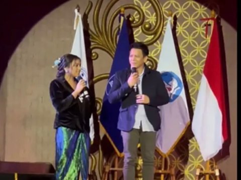 Warisi Darah Seni Ariel NOAH, Ini Deretan Momen Alleia dari Nyanyi hingga Catwalk