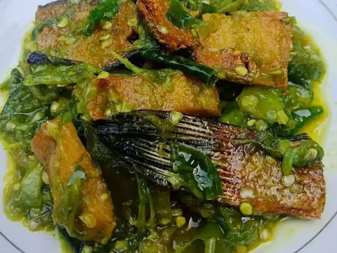 5. Ikan Gabus Sambal Ijo