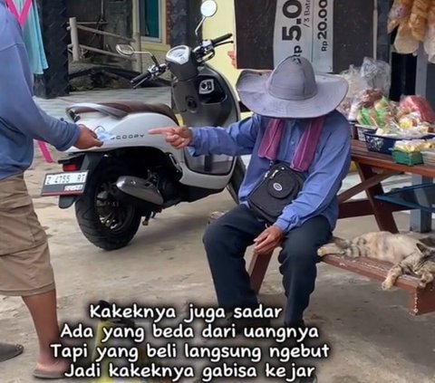 Pilu, Kakek Penjual Gula Aren Dibayar Pakai Uang Mainan