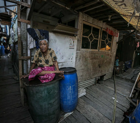 FOTO: Menengok Kehidupan Warga Kampung Apung di Muara Baru Jakarta