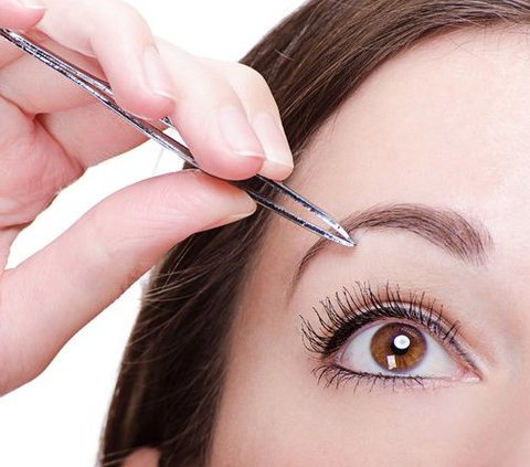 The Right Way to Shave Eyebrows, Neat like Embroidery