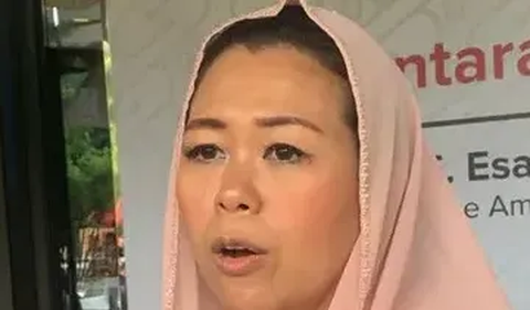 Melalui Wahid Foundatioan, Yenny Wahid terus bekerja melalui program penguatan masyarakt, penguatan peran perempuan, toleransi, penghormatan terhadap kebhinekaan.<br>