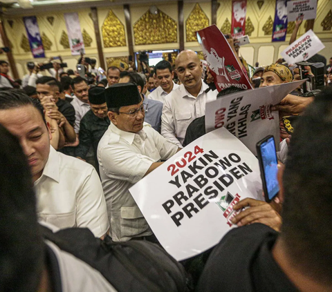 Bakal calon presiden Prabowo Subianto menghadiri acara deklarasi relawan Setia Prabowo di Hotel Kartika Chandra, Jl Gatot Subroto, Jakarta Selatan.