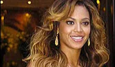 Tak sedikit netizen yang tak percaya jika penyanyi R&B asal Amerika Serikat, Beyonce pernah manggung di Mangga Dua.<br>