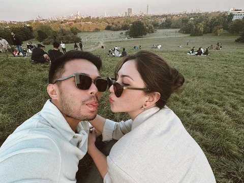 Keseruan Gender Reveal Jessica Mila, Yakup Hasibuan Girang saat Tahu Jenis Kelamin Anak Pertama