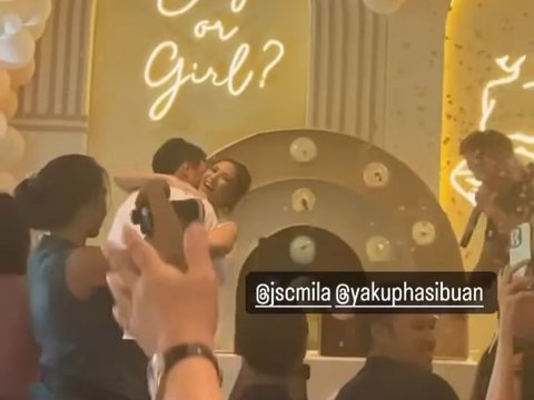 Keseruan Gender Reveal Jessica Mila, Yakup Hasibuan Girang saat Tahu Jenis Kelamin Anak Pertama