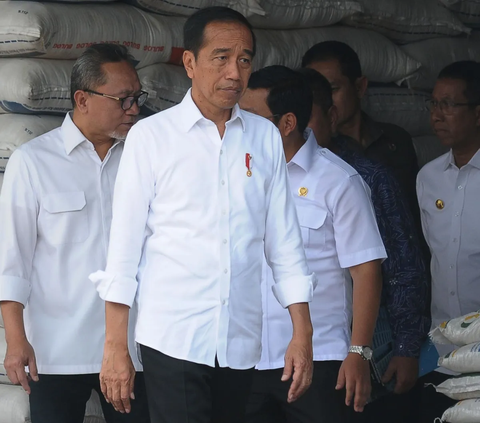 Jokowi senang dengan panen padi di Kabupaten Subang mencapai 9 juta ton per hektare. Dia ingin panen padi di daerah-daerah lain juga bisa seoptimal di Kabupaten Subang.