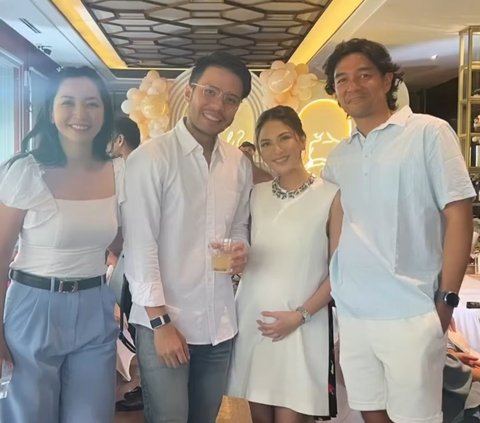 Keseruan Gender Reveal Jessica Mila, Yakup Hasibuan Girang saat Tahu Jenis Kelamin Anak Pertama