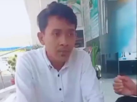 Ini Sosok Pak Akbar Sarosa, Guru Agama SMKN 1 Taliwang yang Dituntut Rp50 Juta Akibat Tegur Siswa untuk Salat