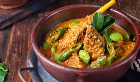 4. Resep Ikan Kuah Santan Pedas Asap