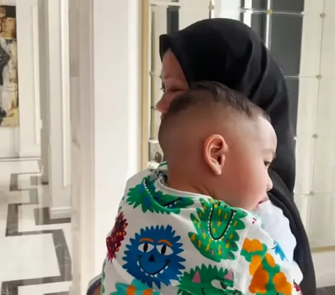 Rafathar Goda Rayyanza Pakai Suntikan Mainan Langsung Lari Histeris Ketakutan