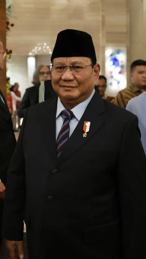Setelah berhenti dari dinas militer dan kembali ke Indonesia, Prabowo mengikuti jejak adiknya sebagai seorang pebisnis. <br>