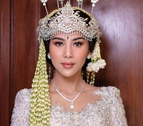 Adinda Thomas Resmi Menikah dengan Raka Akmal, ini Potretnya Flawless Banget