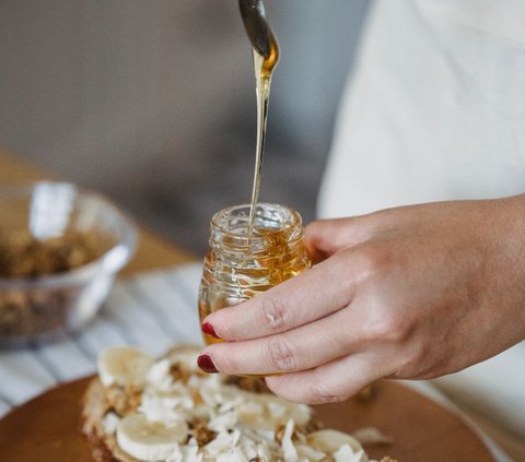 Is Honey Better than Sugar for Weight Loss, Myth or Fact?