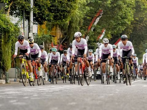 Potret Seru Balap Sepeda Tour of Kemala 2023, Diikuti Pejabat Tinggi Polisi hingga Artis Papan Atas