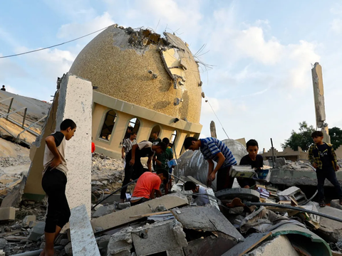 FOTO: Kondisi Masjid Al-Amin Muhammad di Gaza yang Hancur Dirudal Jet Tempur Israel