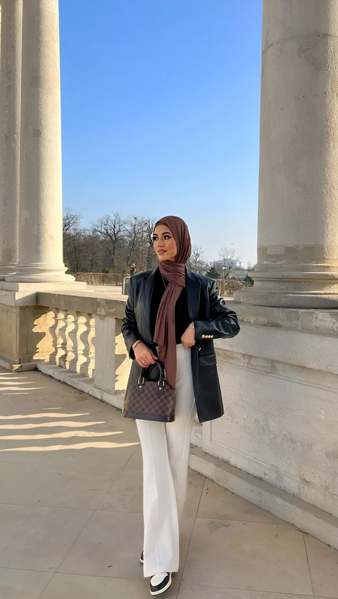 Mix and Match Leather Blazer, Look Hijab More Stylish