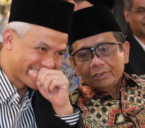 Ganjar-Mahfud Duduk Satu Meja di Acara Said Aqil, Ada Pembahasan Politik