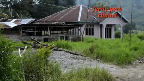 Potret Rumah Keluarga Betrand Peto di NTT, Sederhana Beda Banget sama Huniannya di Jakarta Bareng Ruben Onsu<br>