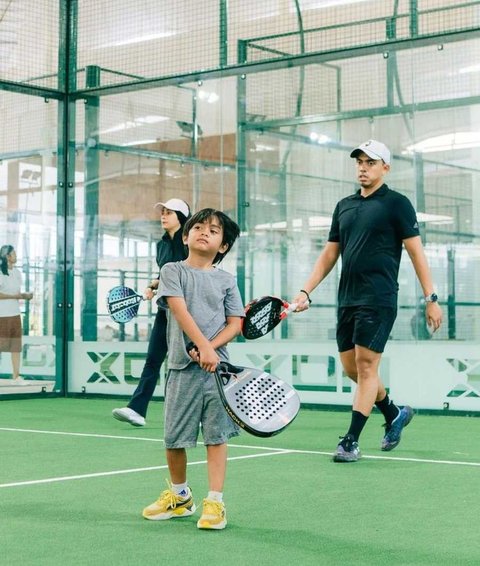 7 Potret Ganteng Anak Ayudia Bing Slamet yang Kini Sudah Berusia 7 Tahun, Jago Bahasa Inggris