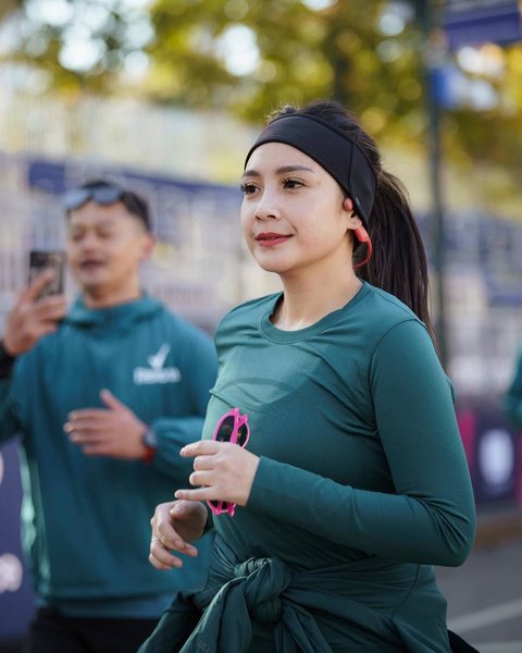 Tetap Cantik Paripurna Saat Berlari Pagi di New York, Ini 8 Potret Nagita Slavina Yang Mendapat Banyak Pujian Dari Netizen