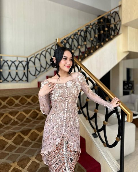 Potret Cantik Yunia Anak Ira Swara yang Ikuti Jejak Sang Ibu Jadi Artis - Lulus Cum Laude dari Kampus di Bandung